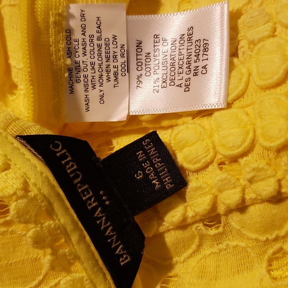 ♦️♦️SOLD♦️♦️ Banana Republic Tank - Picture 7 of 7